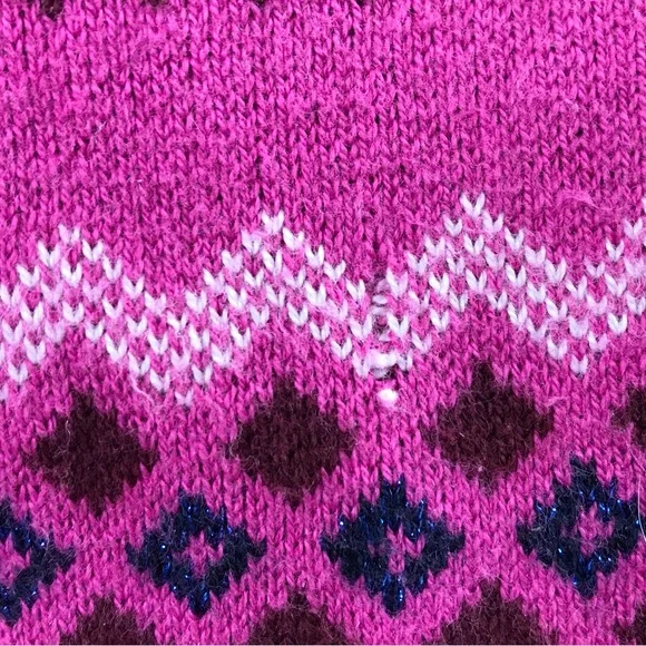 Tommy Hilfiger Pull-over Pink Sweater with Snowflakes - Picture 7 of 8